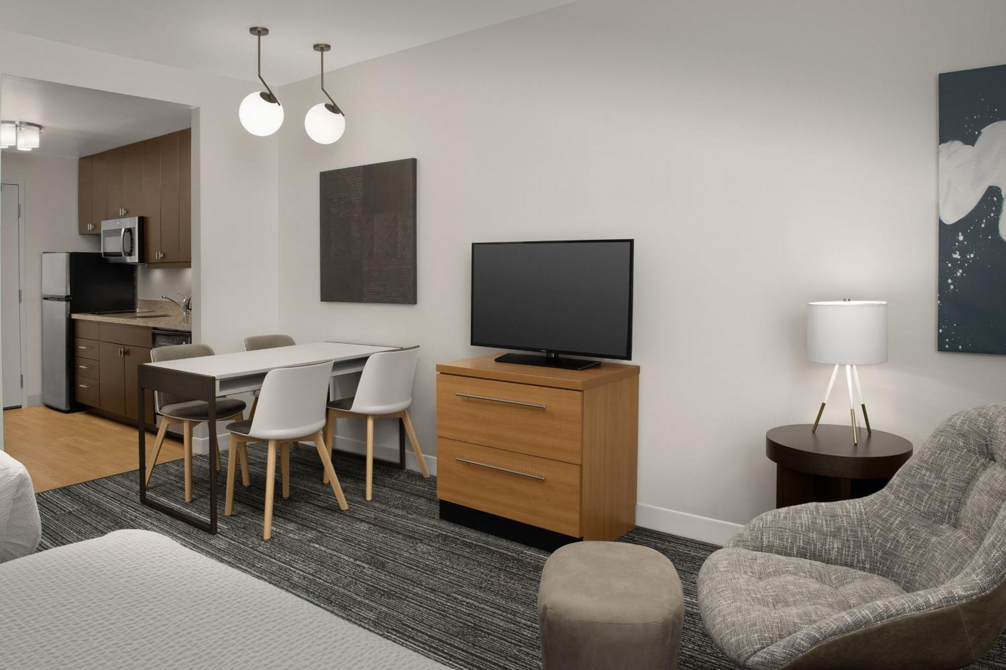 Towneplace Suites By Marriott Cheyenne Southwest/Downtown Area Екстериор снимка