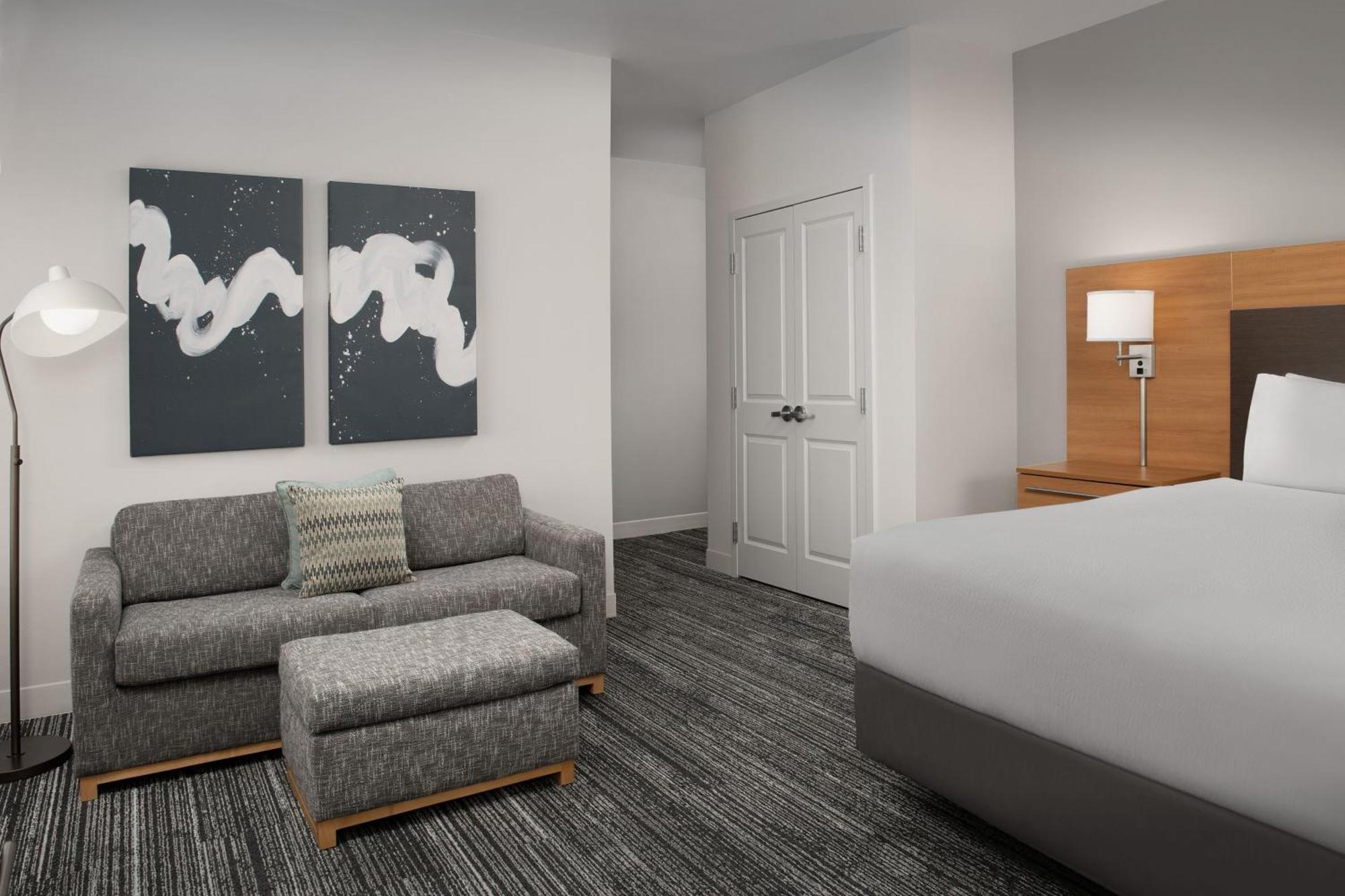 Towneplace Suites By Marriott Cheyenne Southwest/Downtown Area Екстериор снимка