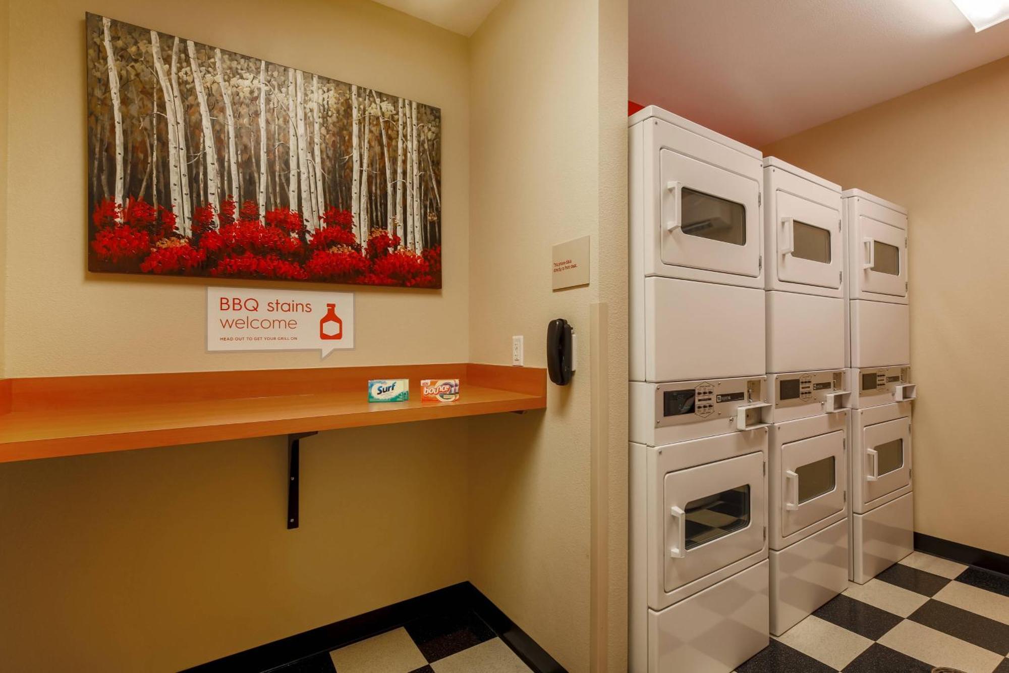 Towneplace Suites By Marriott Cheyenne Southwest/Downtown Area Екстериор снимка